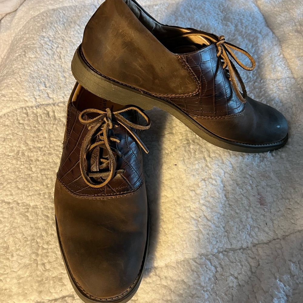 Mens Sperry Topsider saddle oxfords.  Size 12M